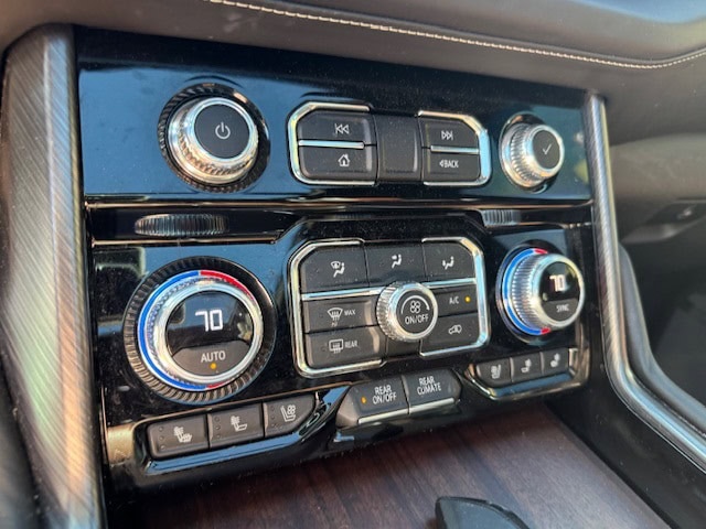 2023 GMC Yukon Denali Ultimate – 6.2L V8 | 4WD - Image 21