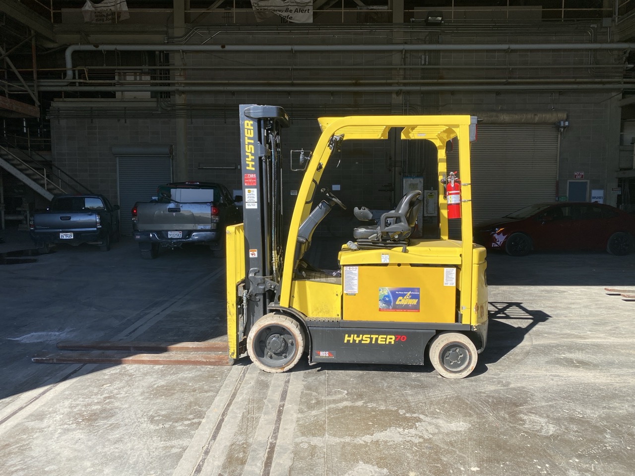 Hyster E70XN Electric Cushion Tire Forklift, 2020 - 7,000 lb Capacity, AC Drive, Sit-Down Rider