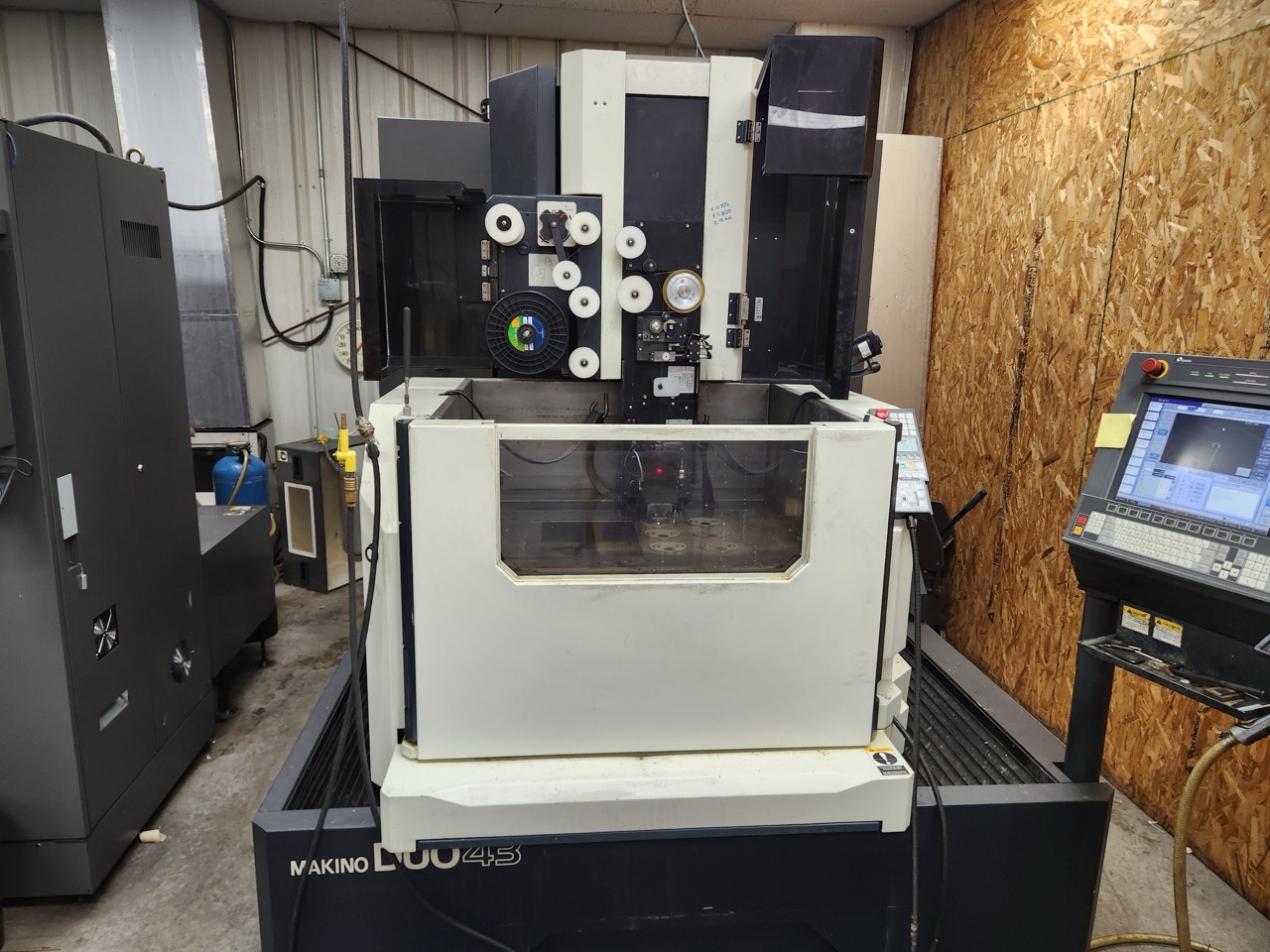 Makino Duo 43 CNC Wire EDM, 2011 - Image 2