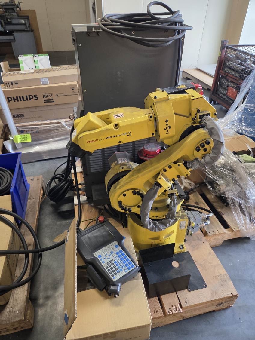Fanuc ARC Mate 100iB/6S 1215-B811 Robotic Welding System, 2007 - Image 4