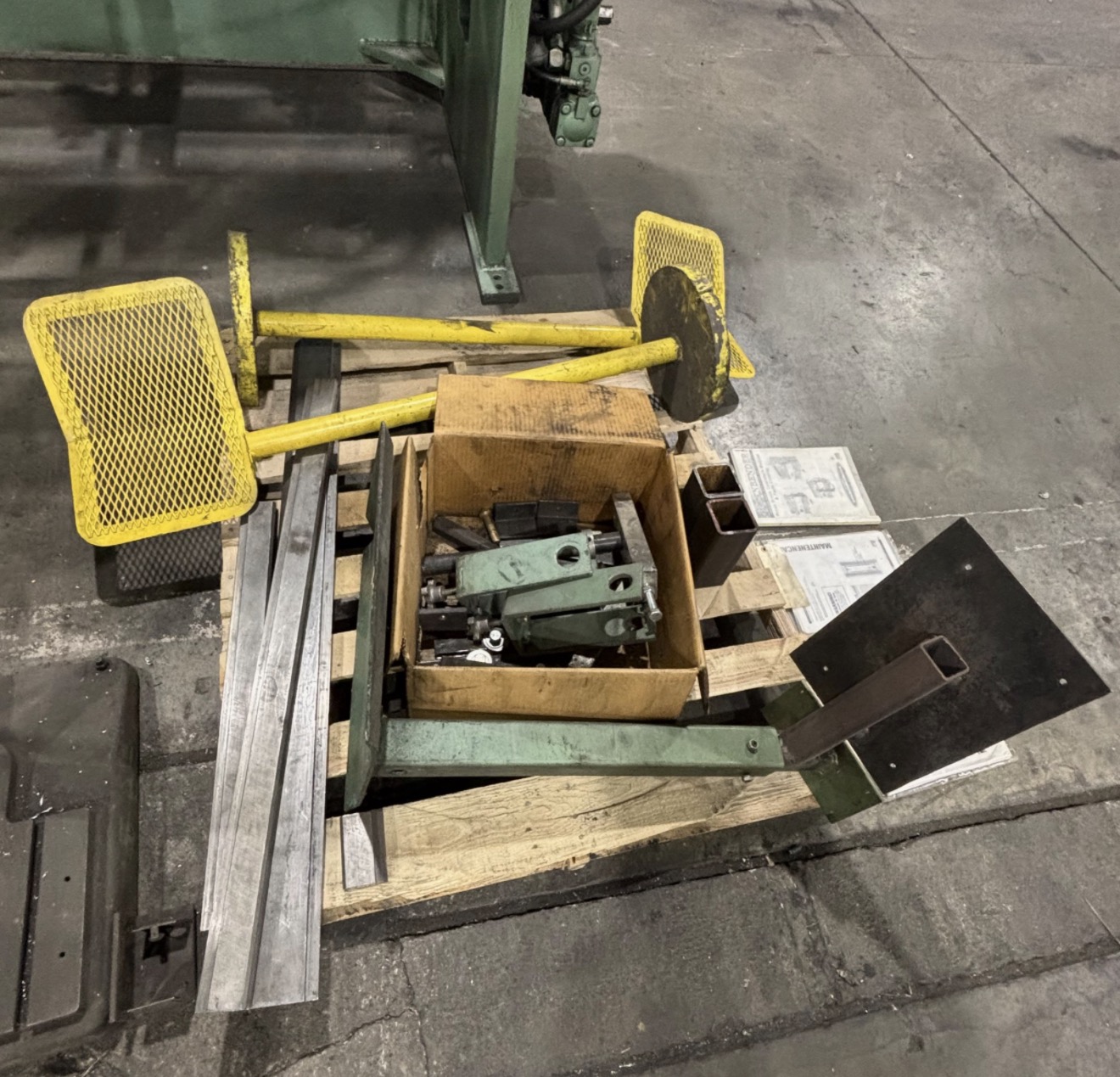 160 Ton x 10' Betenbender 10-160T Press Brake, 2003 - Backgauge - Image 6