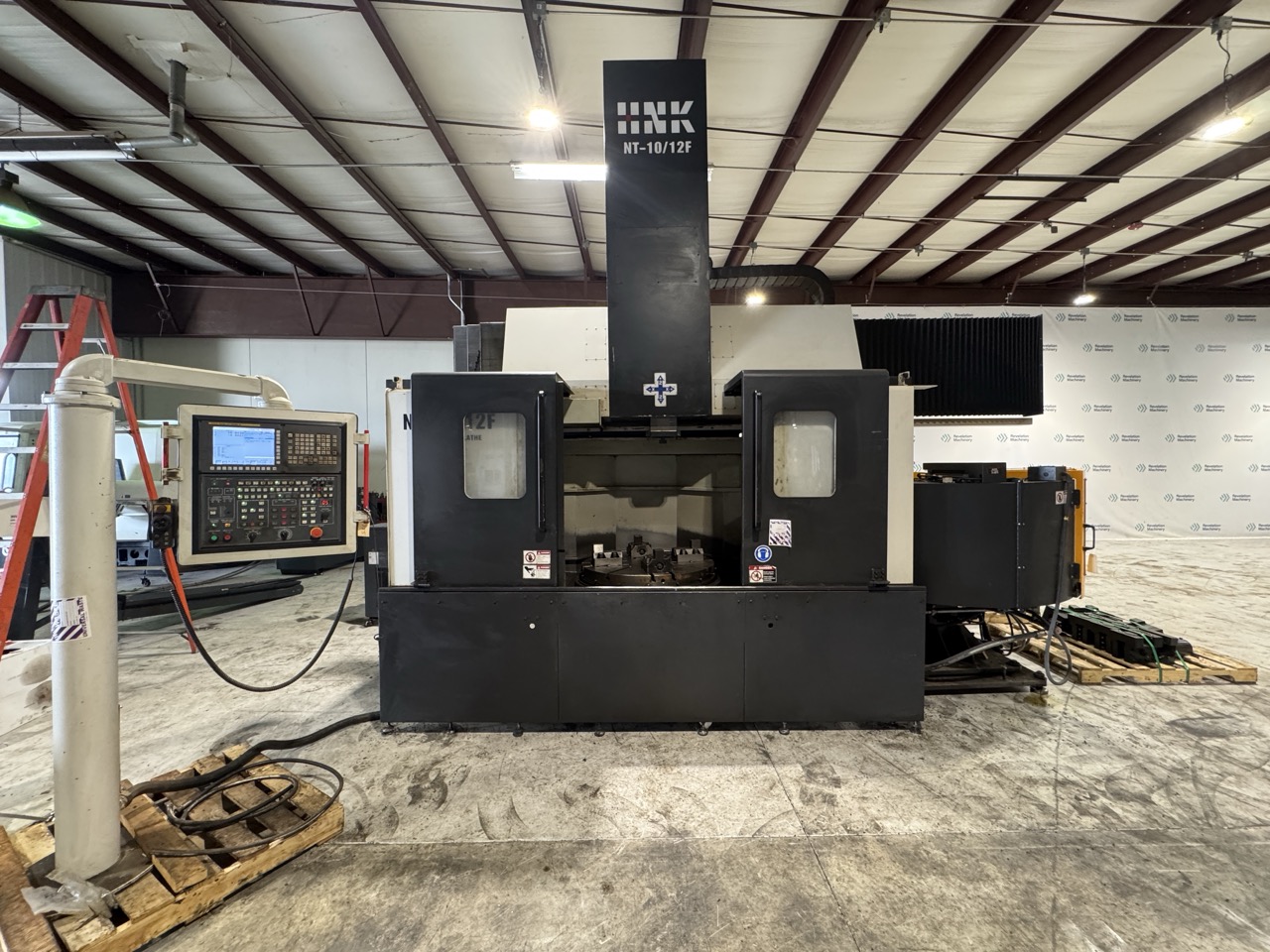 HNK NT-10/12F CNC Vertical Turret Lathe, 2019 - 39.4" Table, 49.2" Swing, Fanuc Control, 12 ATC