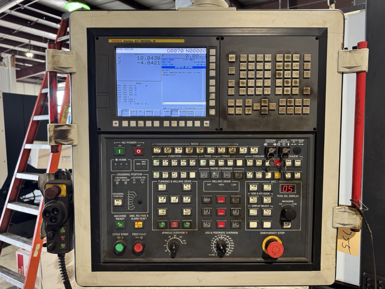 HNK NT-10/12F CNC Vertical Turret Lathe, 2019 - 39.4" Table, 49.2" Swing, Fanuc Control, 12 ATC - Image 3