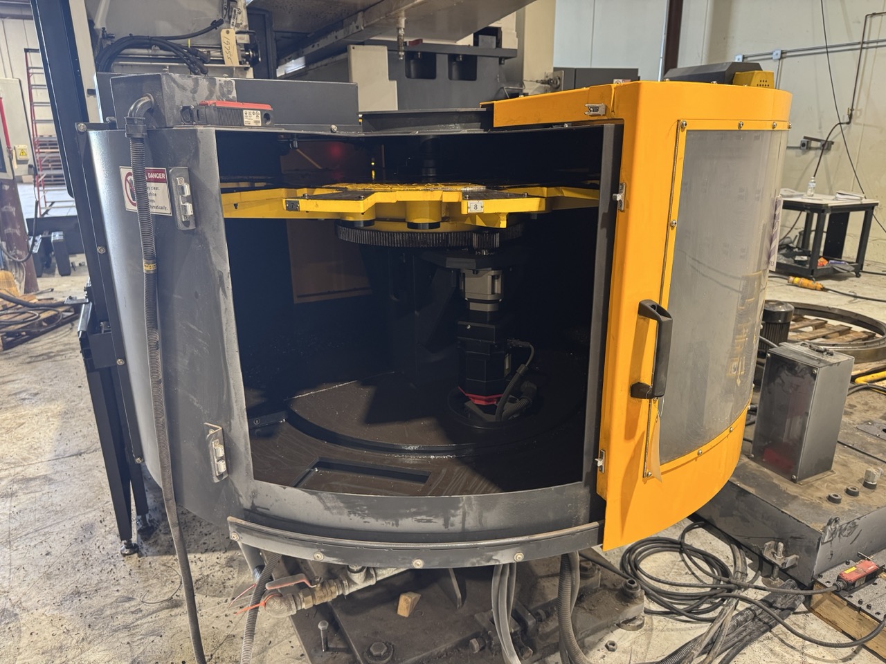 HNK NT-10/12F CNC Vertical Turret Lathe, 2019 - 39.4" Table, 49.2" Swing, Fanuc Control, 12 ATC - Image 5