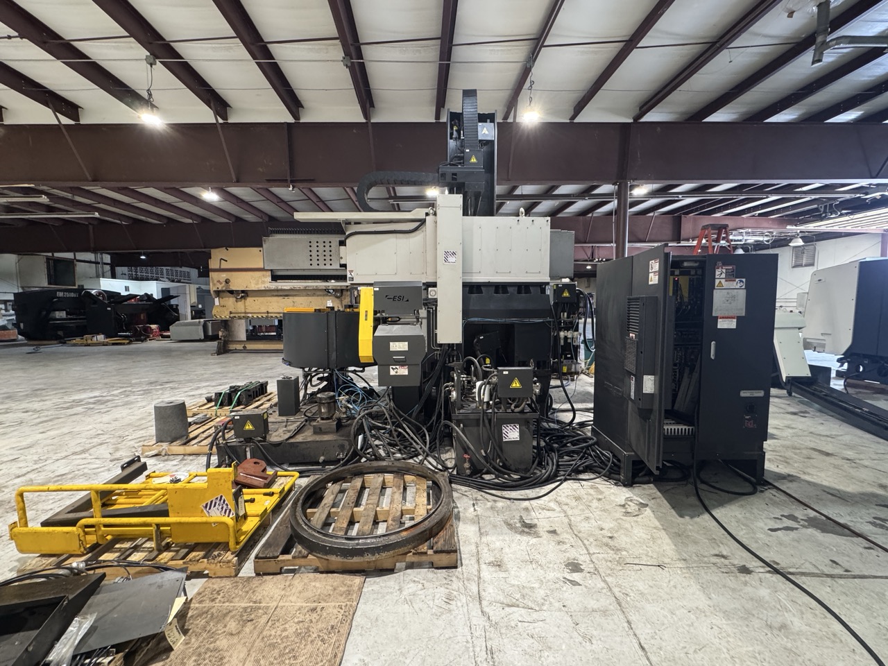 HNK NT-10/12F CNC Vertical Turret Lathe, 2019 - 39.4" Table, 49.2" Swing, Fanuc Control, 12 ATC - Image 12