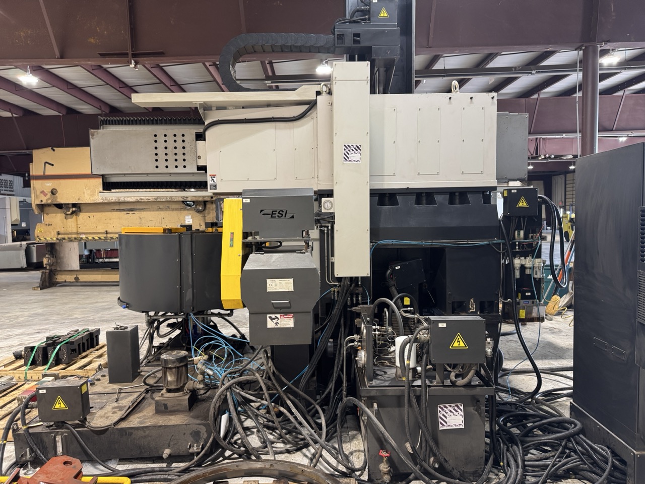 HNK NT-10/12F CNC Vertical Turret Lathe, 2019 - 39.4" Table, 49.2" Swing, Fanuc Control, 12 ATC - Image 13