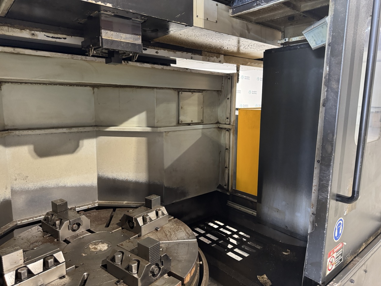HNK NT-10/12F CNC Vertical Turret Lathe, 2019 - 39.4" Table, 49.2" Swing, Fanuc Control, 12 ATC - Image 18