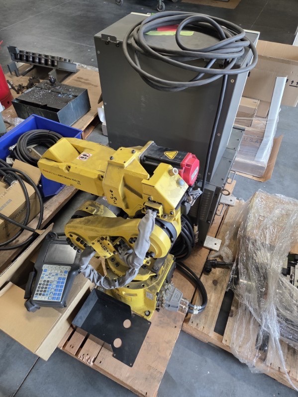 Fanuc ARC Mate 100iB/6S 1215-B811 Robotic Welding System, 2007 - Image 11