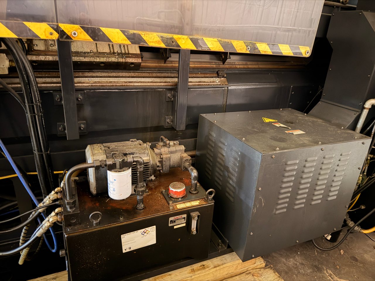 Mazak Slant Turn 50NR CNC Lathe, 2006 - 7.1" Bore, Chip Conveyor