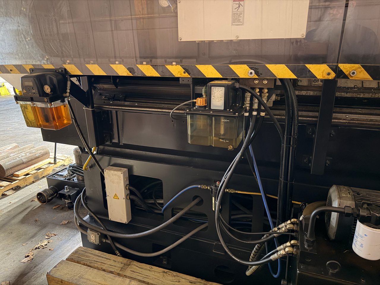 Mazak Slant Turn 50NR CNC Lathe, 2006 - 7.1" Bore, Chip Conveyor