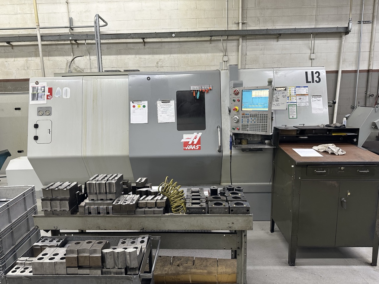 Haas SL-40 CNC Lathe, 2011 - Tailstock, Toolsetter, 15" Chuck