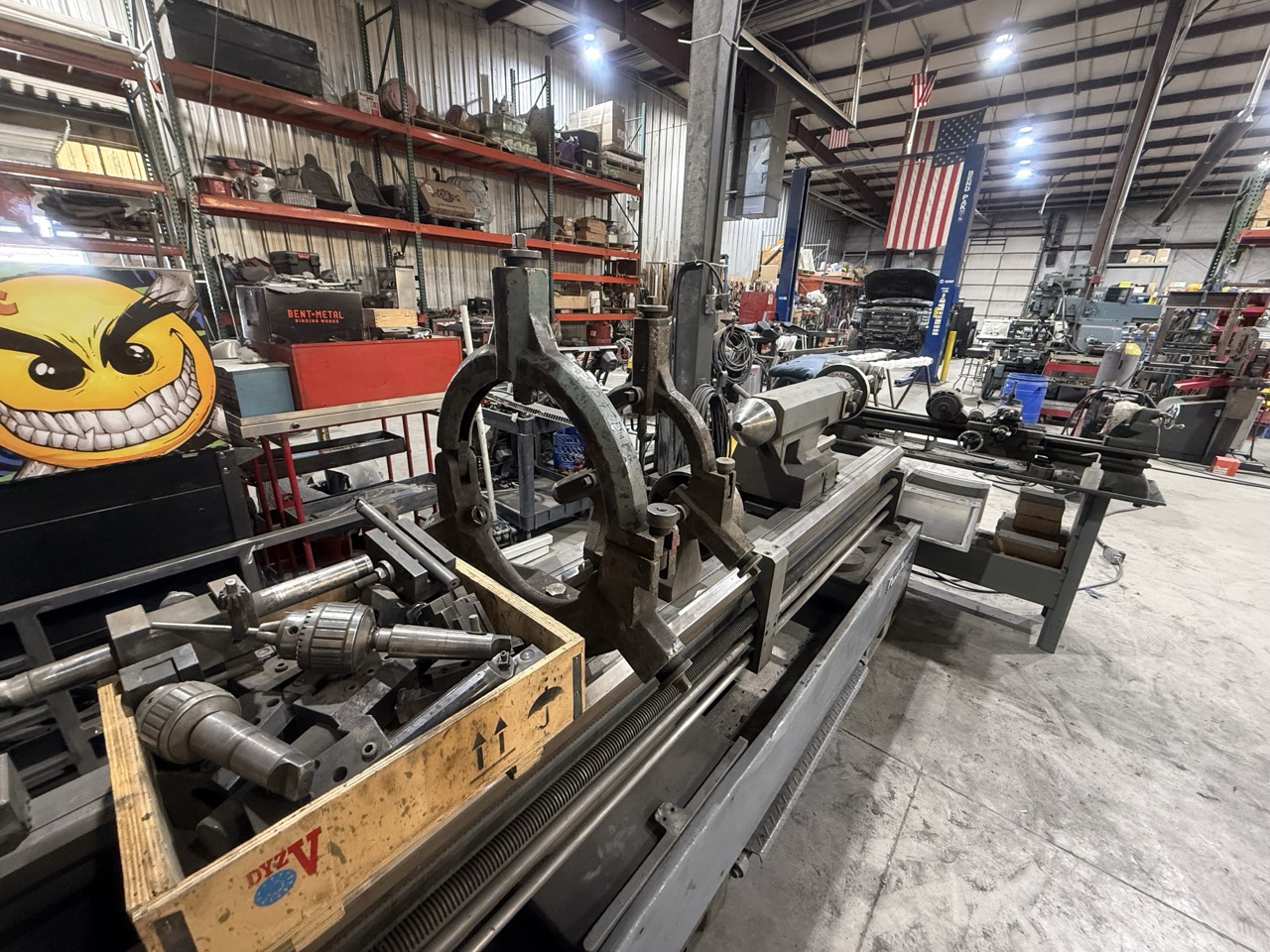 23" x 118" TUDA Tudormax Engine Lathe - with Tooling - Image 3