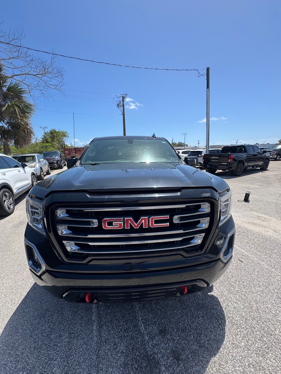 GMC Sierra 1500 AT4 4x4 Crew Cab Pickup, 2021 - 6.2L V8