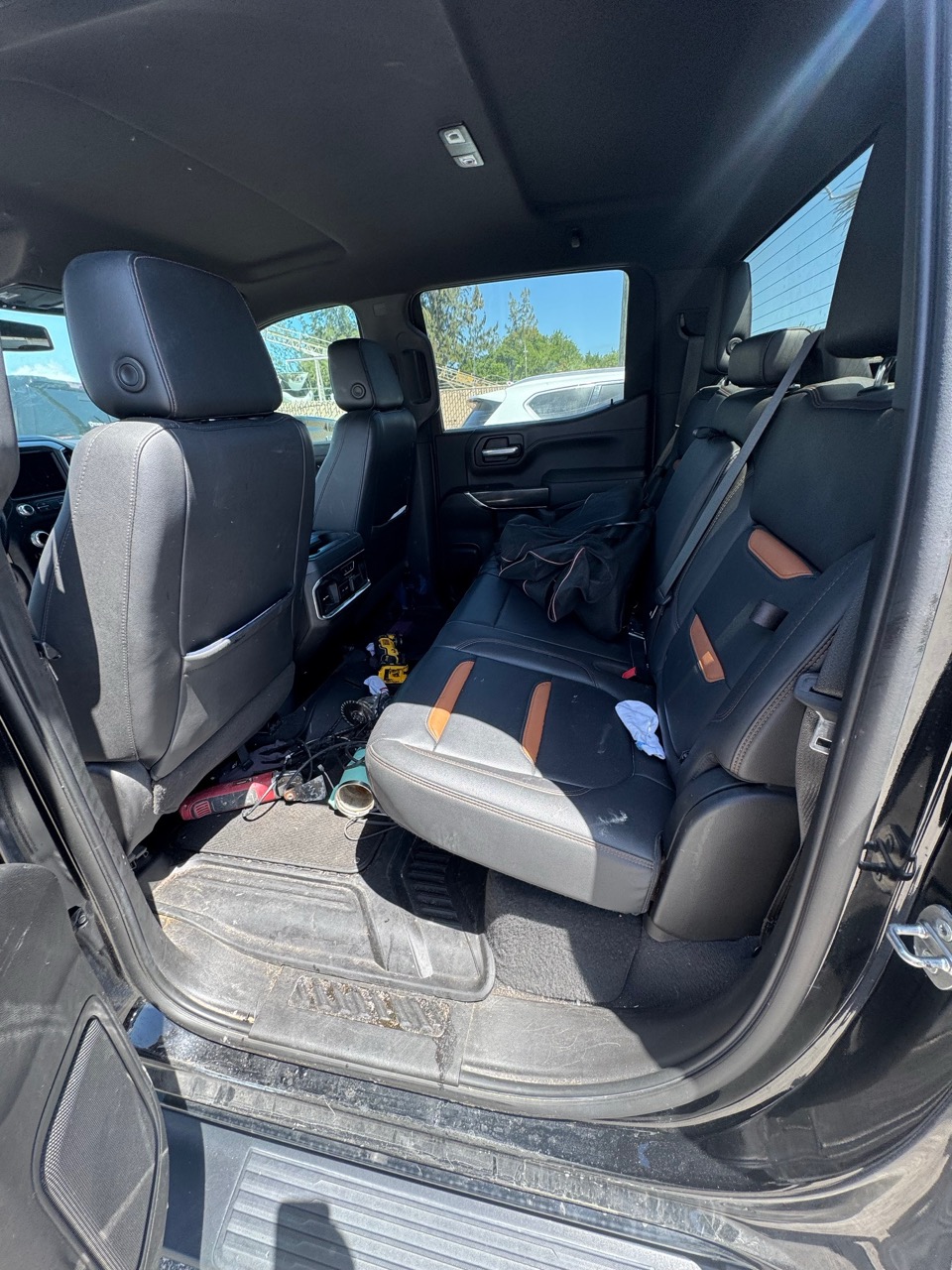 GMC Sierra 1500 AT4 4x4 Crew Cab Pickup, 2021 - 6.2L V8 - Image 5