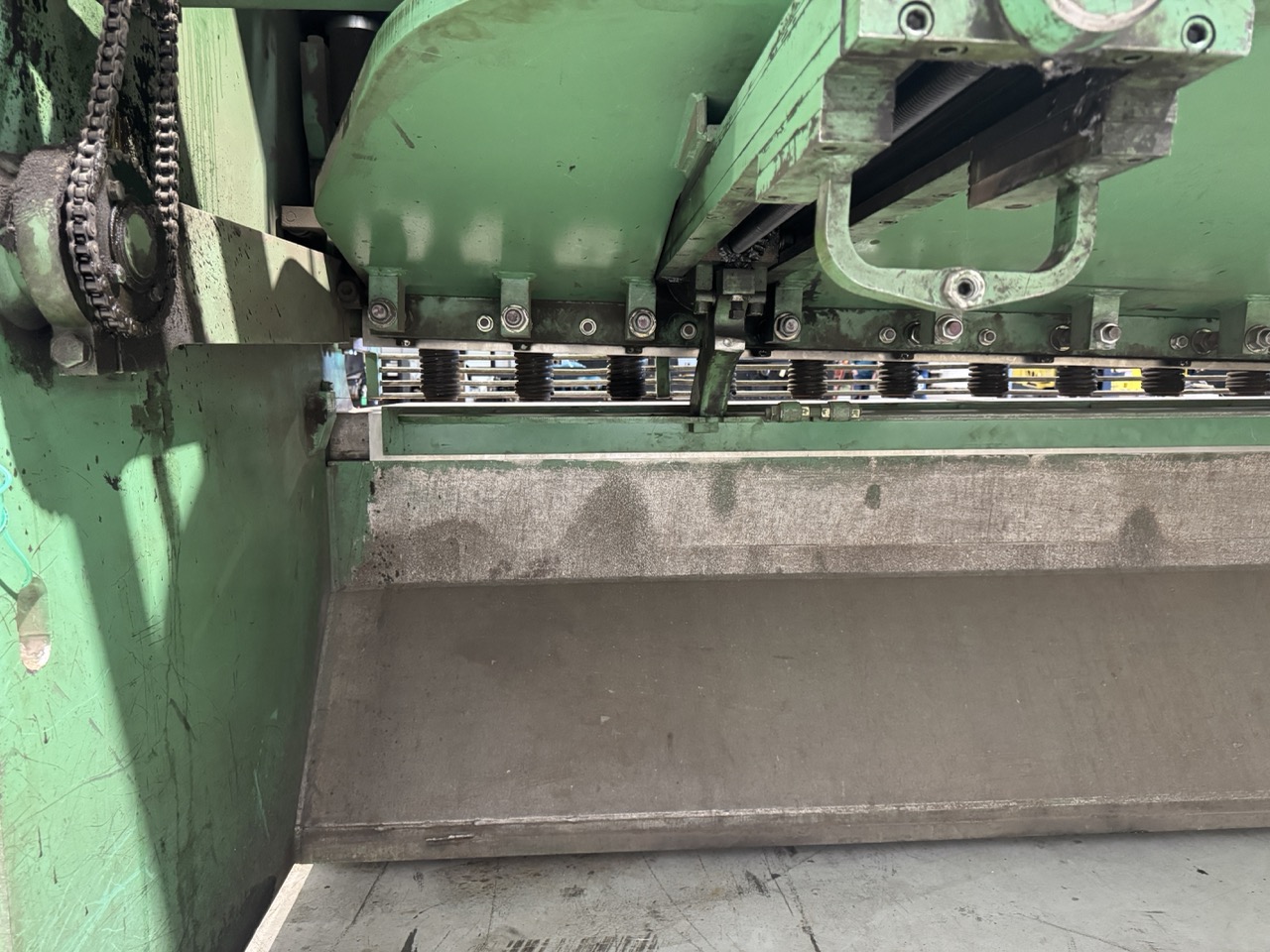 1/2" x 12' Accurshear 650012 Hydraulic Power Squaring Shear 2004 - Image 8