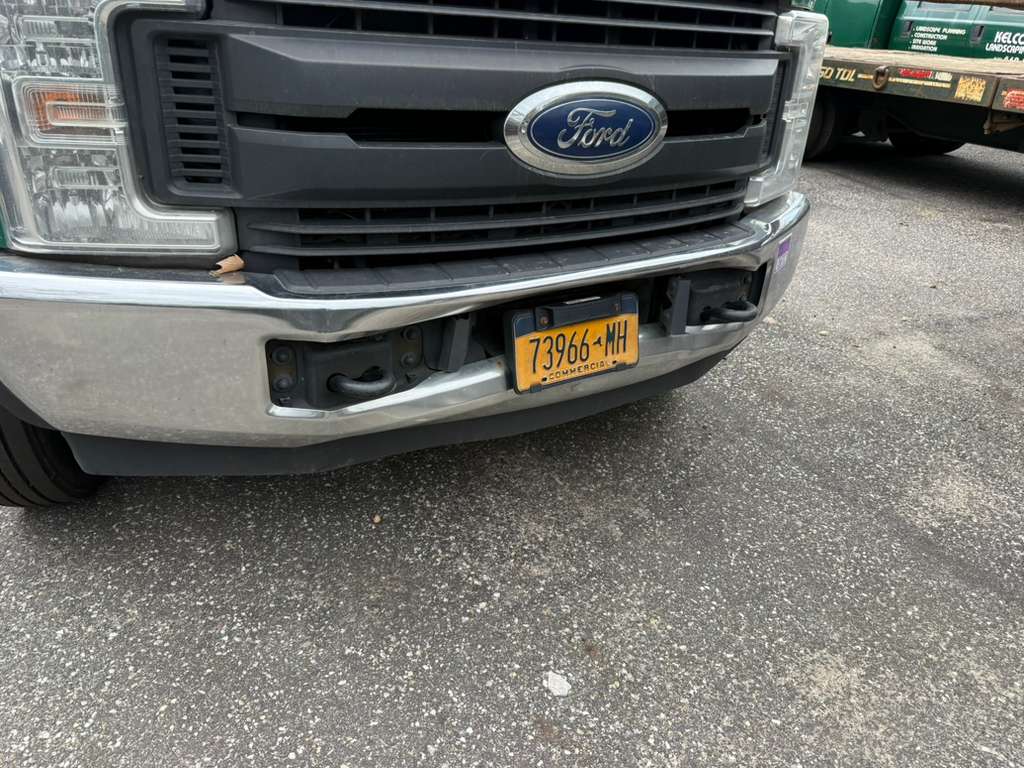 Ford F-450 Utility Truck, 2017 - 6.7L Power Stroke Diesel, Service Body, Dual Rear Wheel, Crew Cab, - Image 9