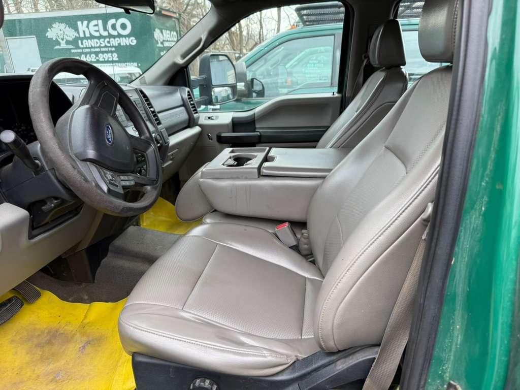 Ford F-450 Utility Truck, 2017 - 6.7L Power Stroke Diesel, Service Body, Dual Rear Wheel, Crew Cab, - Image 12