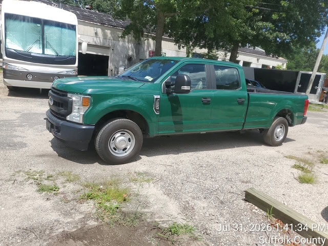 Ford F-250 Super Duty Pickup Truck, 2022 - 4x4, Crew Cab, Heavy-Duty Work Truck - Image 3