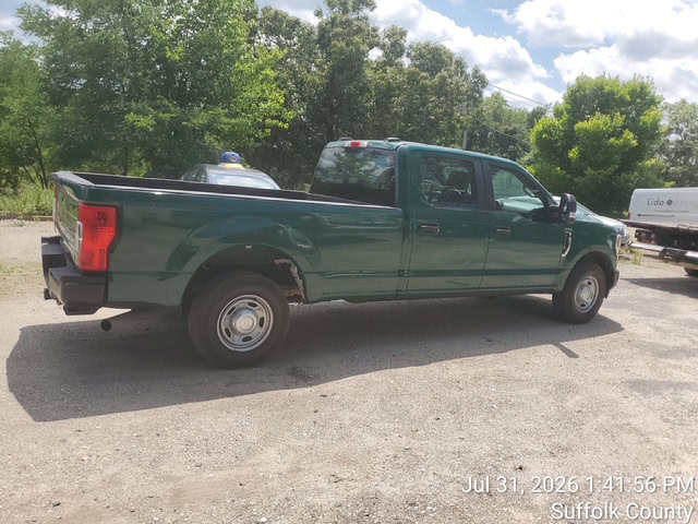 Ford F-250 Super Duty Pickup Truck, 2022 - 4x4, Crew Cab, Heavy-Duty Work Truck - Image 5