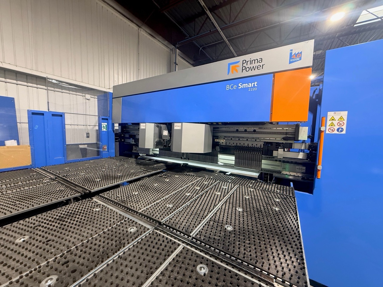 Prima BCe Smart 2220 Servo-electric Bending Cell, 2020 - ATC, Brush Table, Loading System - Image 2