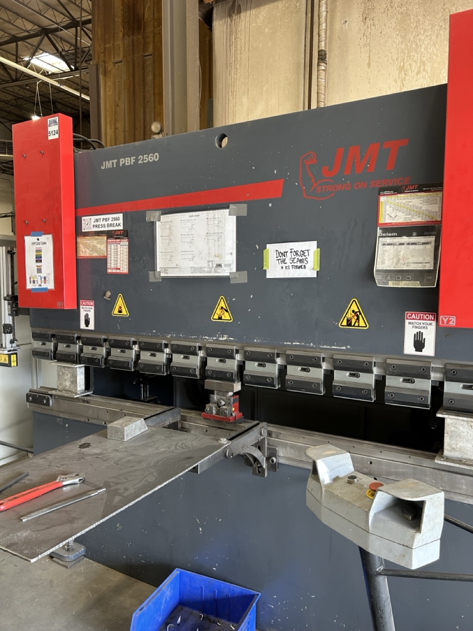 66 Ton x 8' JMT PBF 2560 Hydraulic Press Brake, 2013 - Delem DA-52s Control