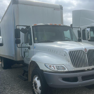 International 4300 Medium-Duty Straight Truck, 2018 – 24' Box Truck, Cummins Diesel, Allison Automatic - Image 2