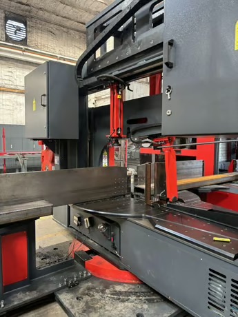 Akyapak 3ADM 1200 3-Spindle 10-Axis CNC Drilling Line, 2025 - 51" x 23" AST1300 Double Miter Bandsaw, Chip Conveyor, Transfer Tables - Image 4