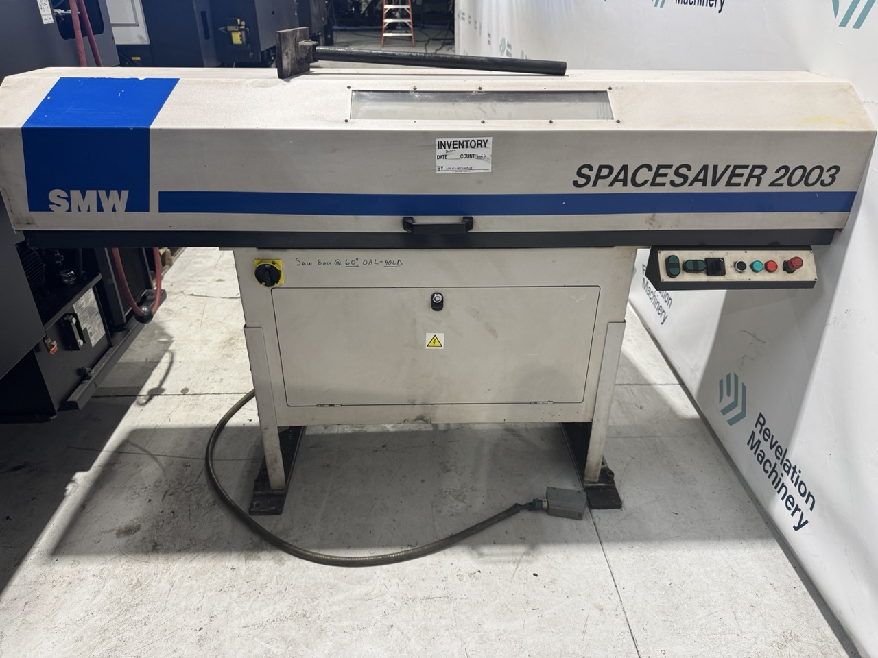 DOOSAN LYNX 220A CNC Lathe, 2011 - with SMW Bar feed - Image 4