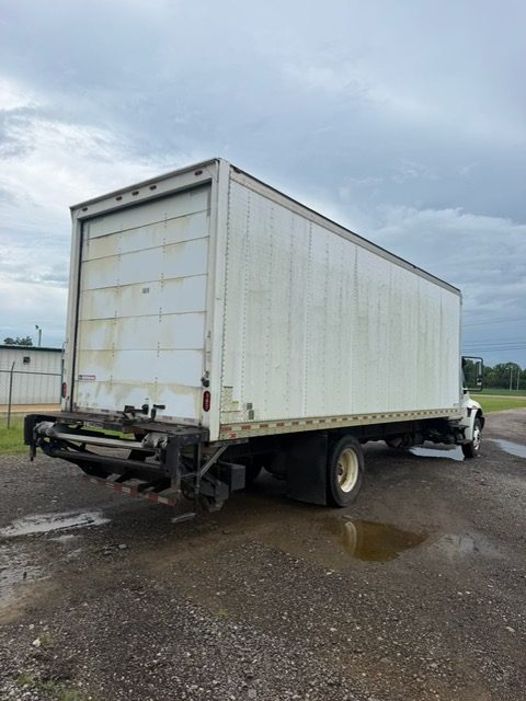 International 4300 Medium-Duty Straight Truck, 2018 – 24' Box Truck, Cummins Diesel, Allison Automatic - Image 5