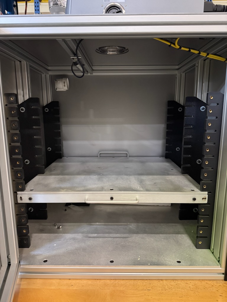 Keyence MD-U1020 3-Axis UV Laser Marker, 2019 - Image 6