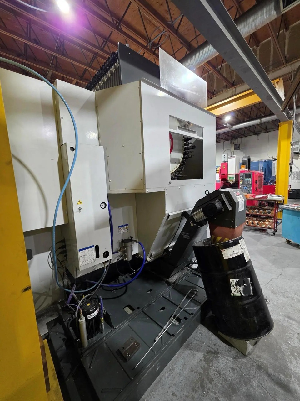 Haas UMC-1000 5-Axis CNC UMC, 2021 - 10-Pallet Changer, 15,000 RPM Spindle, WIPS, Through-Spindle Coolant, Chip Conveyor, Rigid Tapping - Image 7