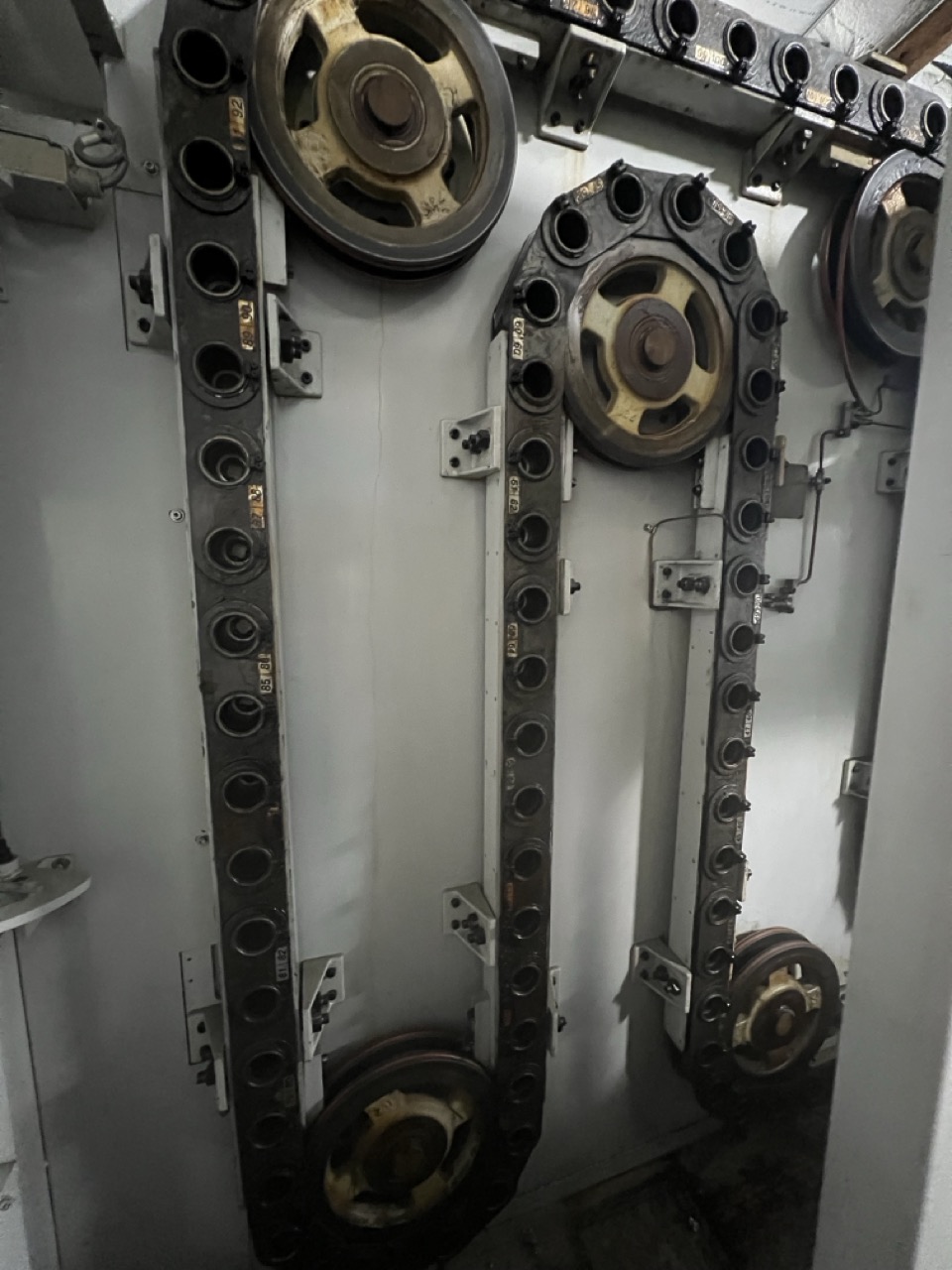 Mazak FH-4800 HMC, 2000 - Coolant Through Spindle, Probing - Image 9
