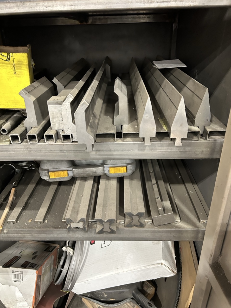 66 Ton x 8' JMT PBF 2560 Hydraulic Press Brake, 2013 - Delem DA-52s Control - Image 4