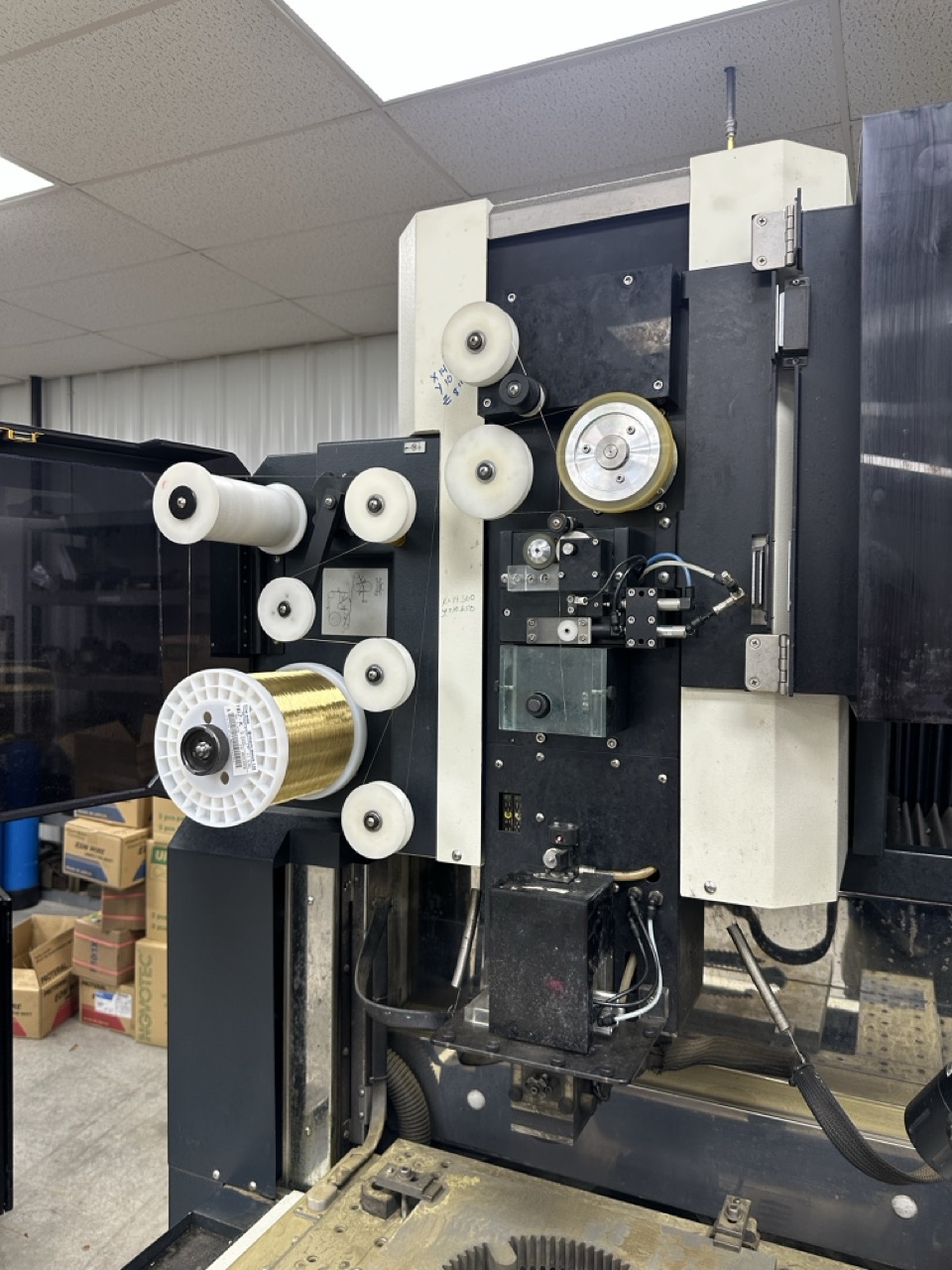 Makino U32J CNC Wire EDM, 2013 - Image 12