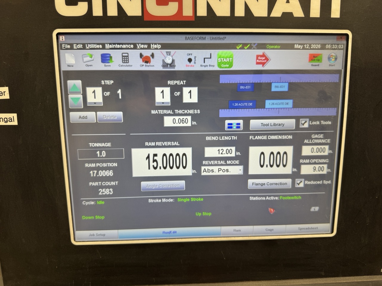 175 Ton x 10' Cincinnati Hydraulic CNC Press Brake, 2020 – Baseform Press Brake w/ Touchscreen Control, CNC Crowning & Multi-Axis Backgauge - Image 7