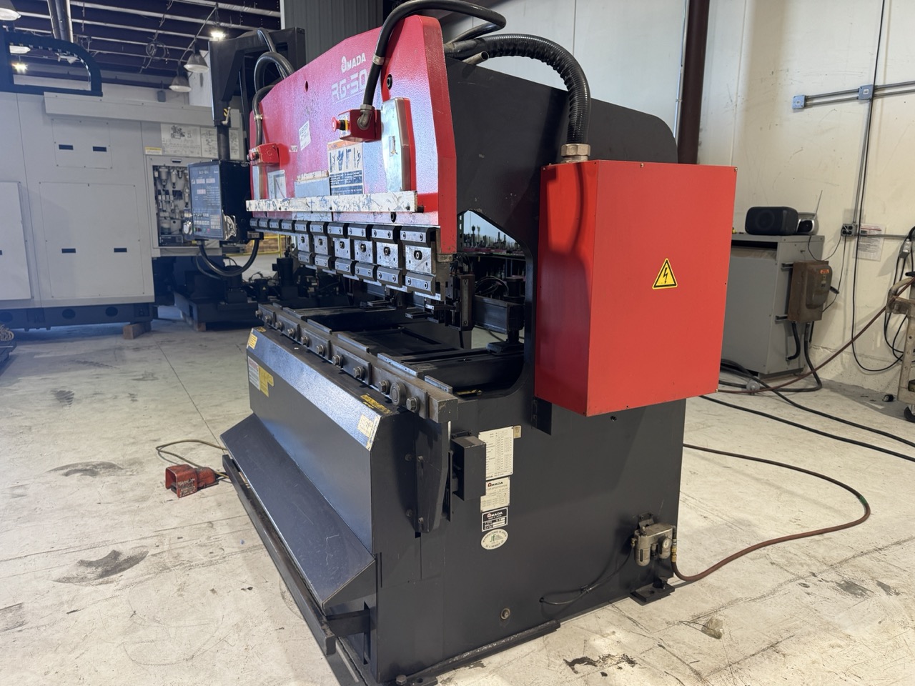 50 Ton x 6.5' Amada RG-50 D-9E Hydraulic CNC Press Brake, 2001 - Image 2