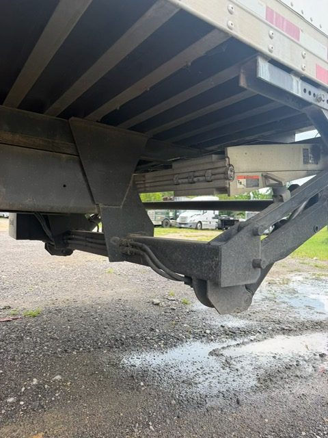 International 4300 Medium-Duty Straight Truck, 2018 – 24' Box Truck, Cummins Diesel, Allison Automatic - Image 15
