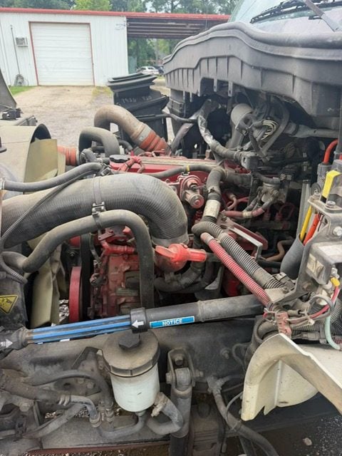 International 4300 Medium-Duty Straight Truck, 2018 – 24' Box Truck, Cummins Diesel, Allison Automatic - Image 11