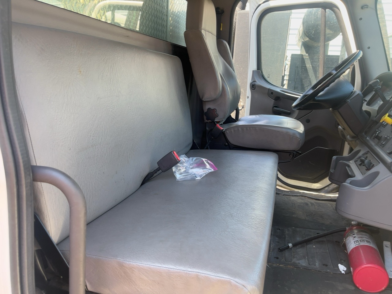 Freightliner M2 106 Medium Duty Truck, 2017 – Cummins Diesel, Allison Automatic, Air Brakes, Class 6/7 Commercial Chassis - Image 22