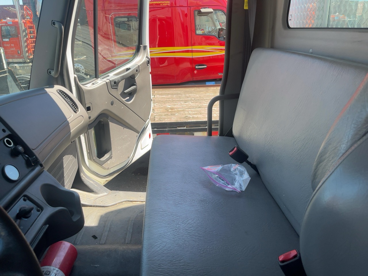 Freightliner M2 106 Medium Duty Truck, 2017 – Cummins Diesel, Allison Automatic, Air Brakes, Class 6/7 Commercial Chassis - Image 25
