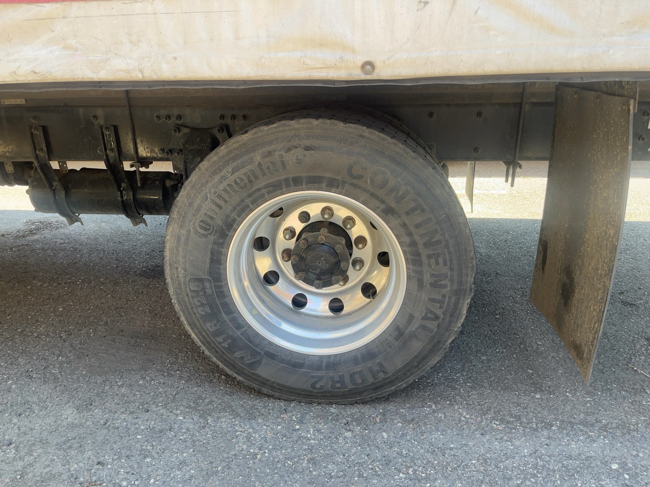 Freightliner M2 106 Medium Duty Truck, 2017 – Cummins Diesel, Allison Automatic, Air Brakes, Class 6/7 Commercial Chassis - Image 43
