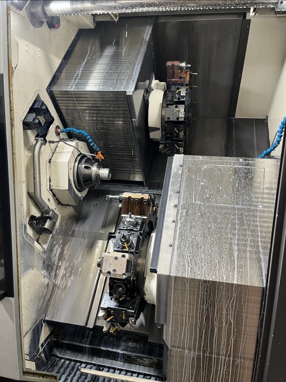 Okuma LT3000 EX Twin Star Multi Axis CNC Lathe, 2020 - Renishaw Probe, Bar Feeder, Chip Conveyor - Image 10
