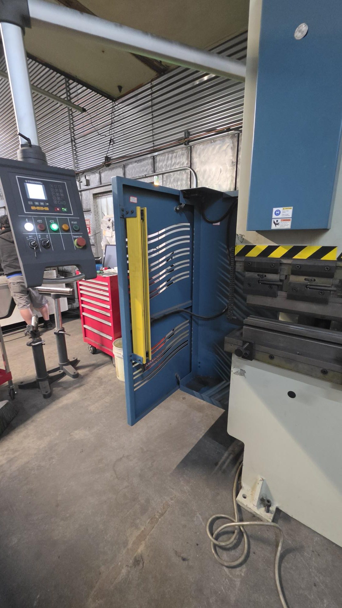 135 Ton x 10.5' Baileigh PPTK 135/30 Hydraulic Press Brake, 2017 - Backgauge - Image 6