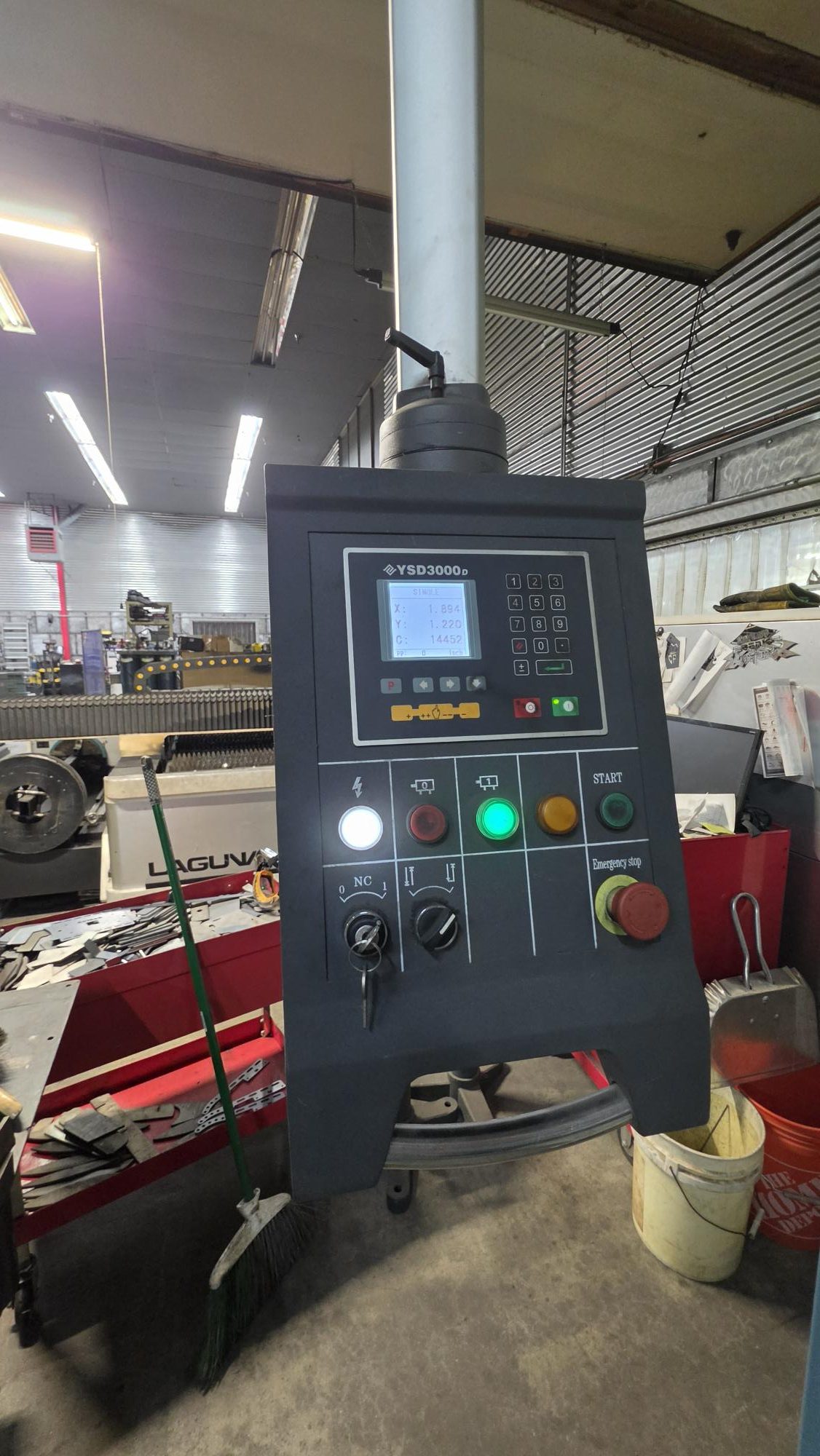 135 Ton x 10.5' Baileigh PPTK 135/30 Hydraulic Press Brake, 2017 - Backgauge - Image 7