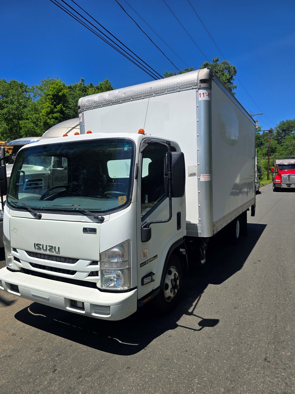 Isuzu NPR-HD 16’ Box Truck, 2018 – 14,500 LB GVWR, Automatic, Gas V8, Non-CDL - Image 2