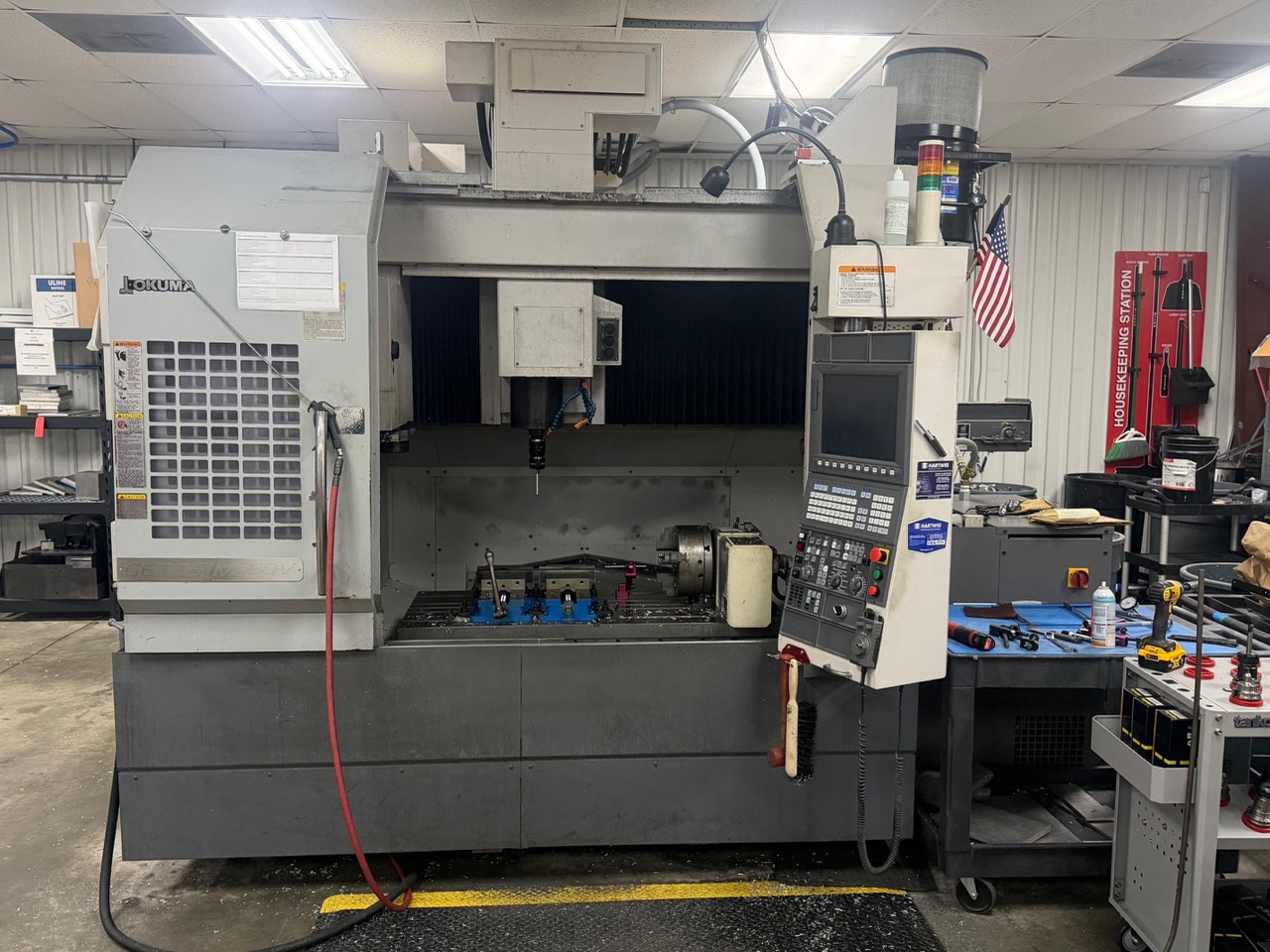 Okuma Genos M560-V VMC, 2013 - TSC, Probe, Rotary Table