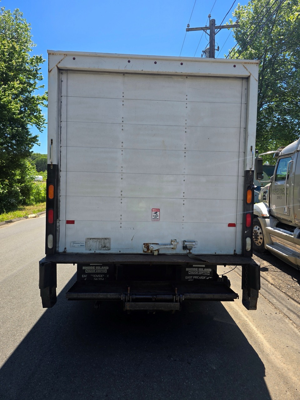 Isuzu NPR-HD 16’ Box Truck, 2018 – 14,500 LB GVWR, Automatic, Gas V8, Non-CDL - Image 7