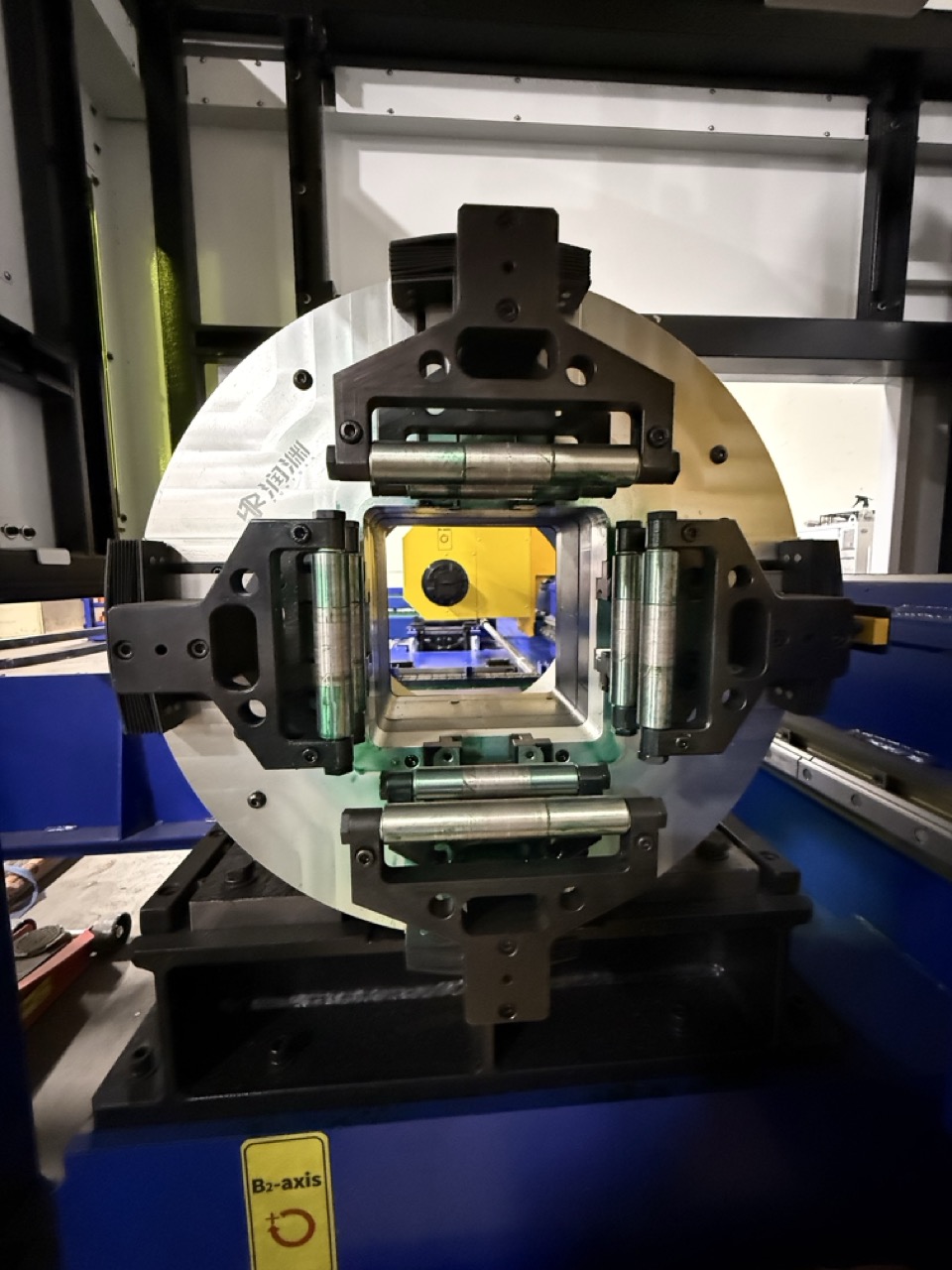 3,000 Watt MaxPhotonics EV-60T Pipe Cutting Fiber Laser, 2026 - Lightly Used , Ready to Ship! - Image 6
