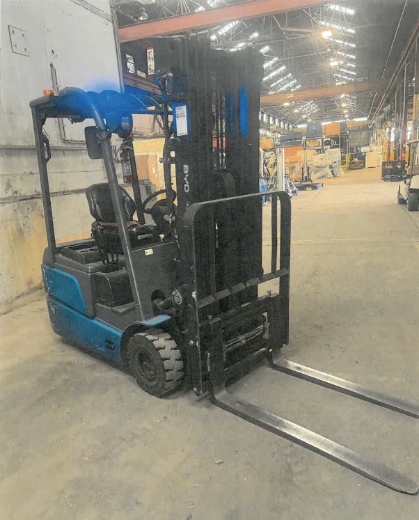 BYD ECB18-3W 4,000-Lb 3-Wheel Electric Forklift, 2023 (1)