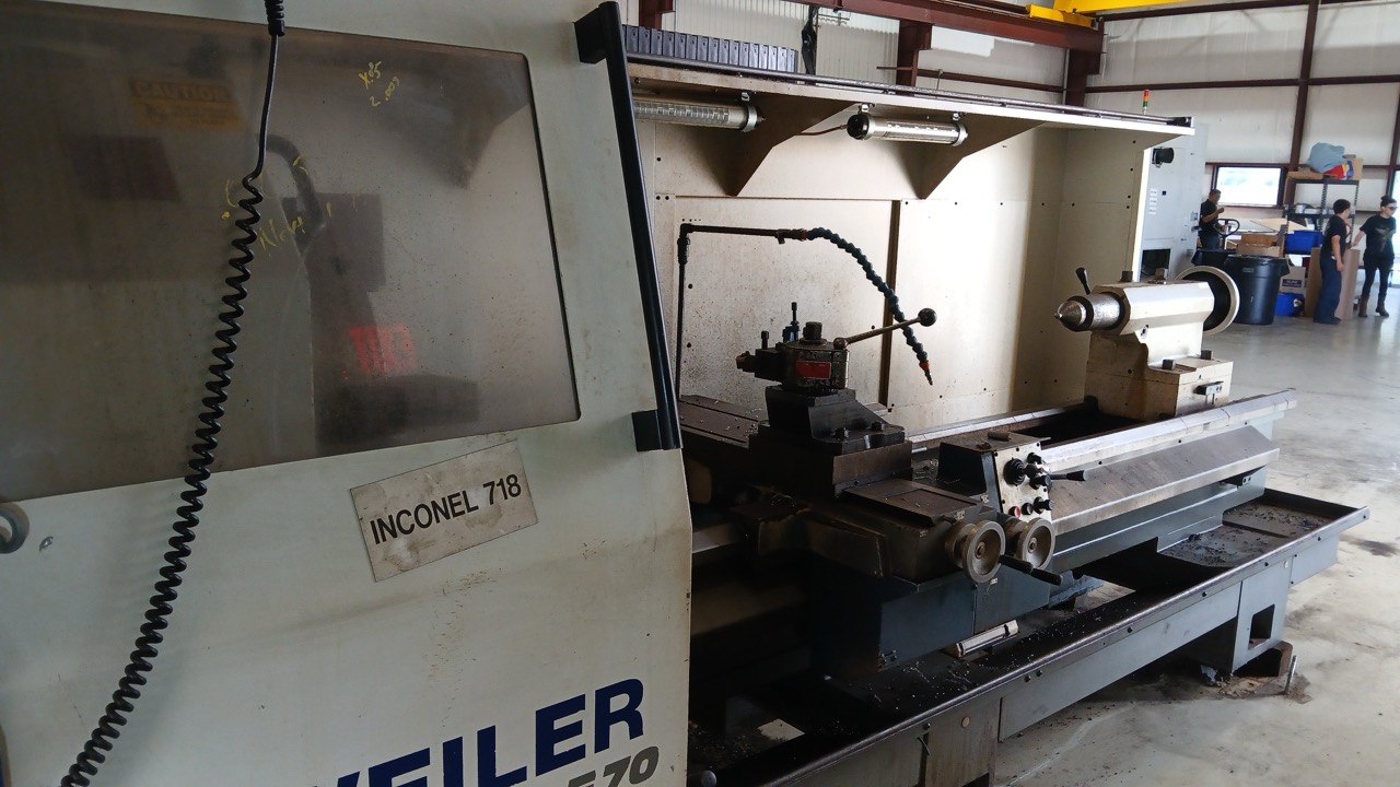 Weiler E70 x 3000, 2012 - CNC Lathe, Weiler Control, 8" Spindle Bore, Chip Conveyor